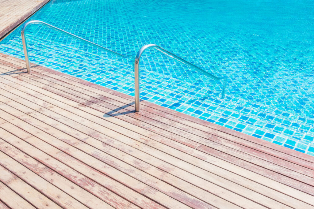 Piscine carrelée en Indre-et-Loire